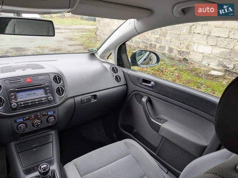 Хетчбек Volkswagen Golf Plus 2005 в Звягелі фото 38 Хетчбек Volkswagen Golf Plus 2005 в Звягелі