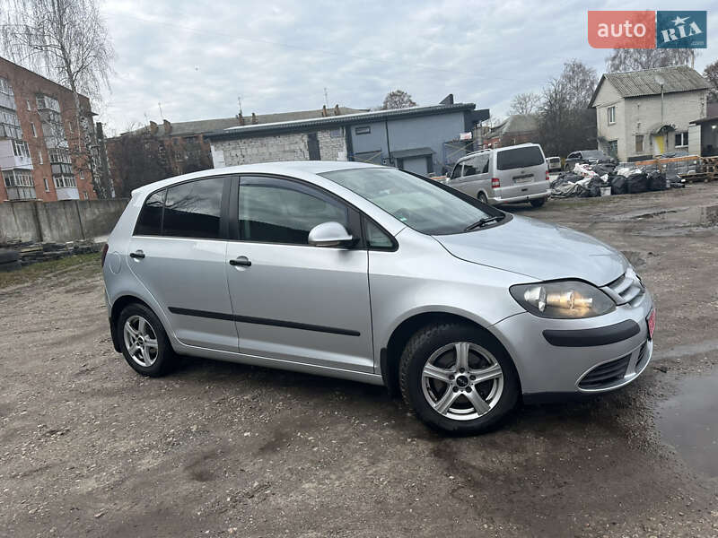 Хэтчбек Volkswagen Golf Plus 2005 в Нежине
