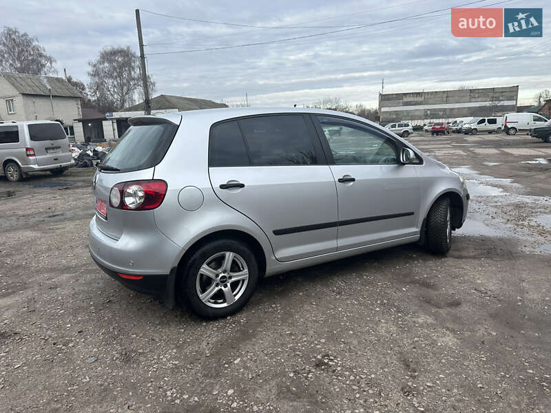 Хэтчбек Volkswagen Golf Plus 2005 в Нежине