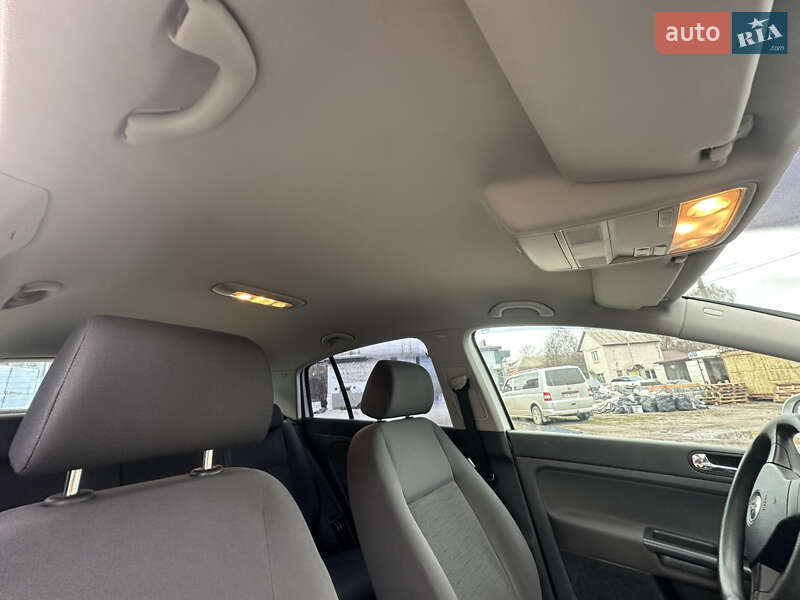 Хэтчбек Volkswagen Golf Plus 2005 в Нежине