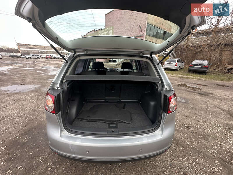 Хэтчбек Volkswagen Golf Plus 2005 в Нежине