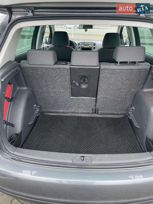 Хэтчбек Volkswagen Golf Plus 2008 в Луцке фото 14 Хэтчбек Volkswagen Golf Plus 2008 в Луцке