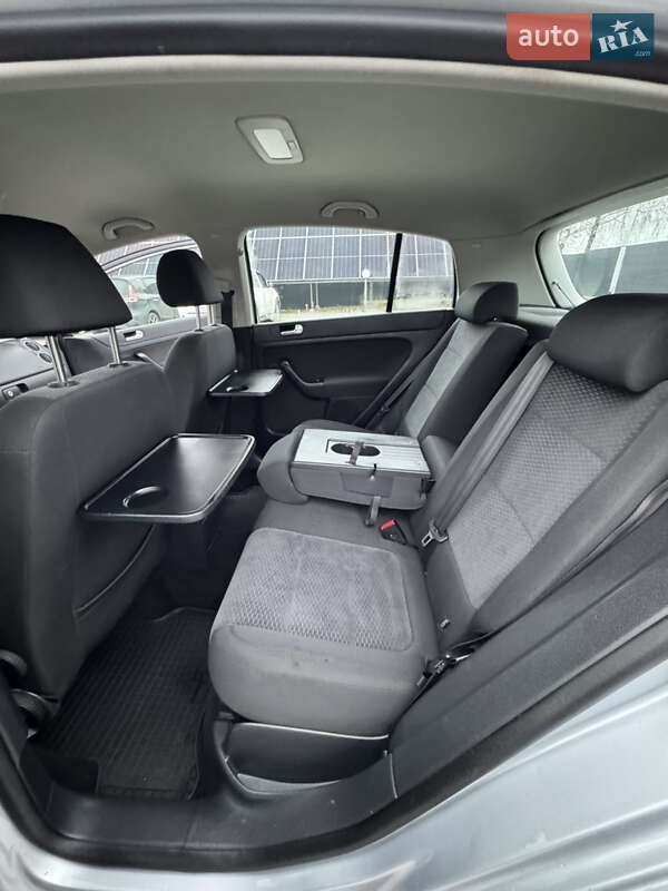 Хэтчбек Volkswagen Golf Plus 2009 в Владимире фото 66 Хэтчбек Volkswagen Golf Plus 2009 в Владимире