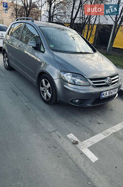 Хэтчбек Volkswagen Golf Plus 2008 в Киеве