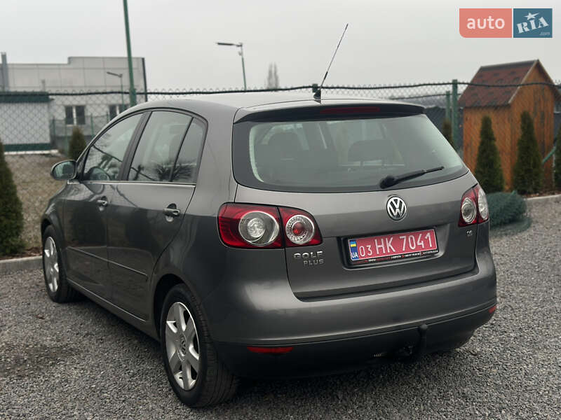 Хэтчбек Volkswagen Golf Plus 2006 в Виннице