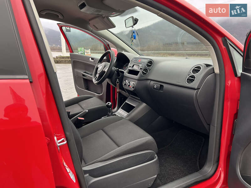 Хетчбек Volkswagen Golf Plus 2009 в Хусті фото 43 Хетчбек Volkswagen Golf Plus 2009 в Хусті