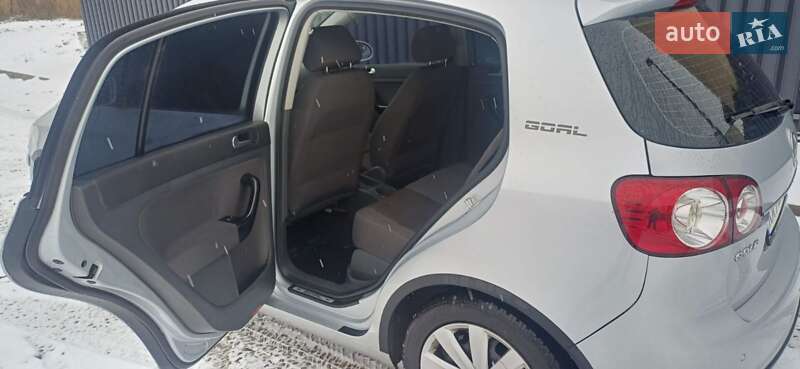Хетчбек Volkswagen Golf Plus 2006 в Софіївській Борщагівці