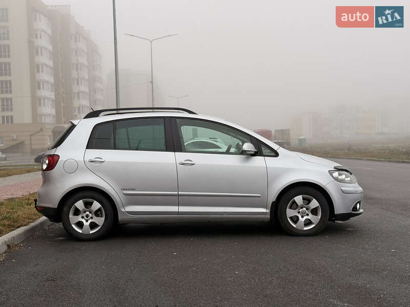 Хетчбек Volkswagen Golf Plus 2008 в Вінниці