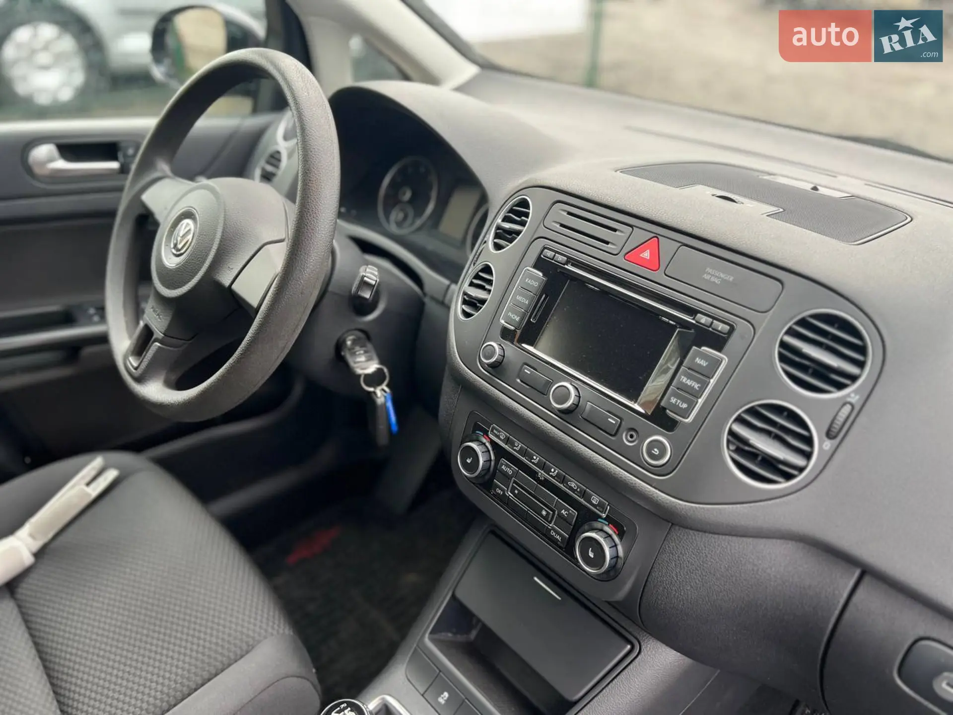 2010 Volkswagen Golf Plus - мініатюра 32