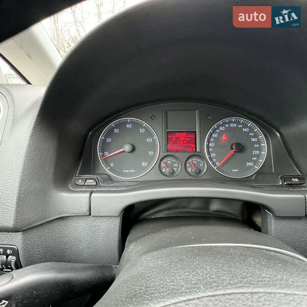 Хетчбек Volkswagen Golf Plus 2008 в Лубнах