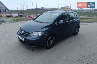 Хетчбек Volkswagen Golf Plus 2006 в Городку