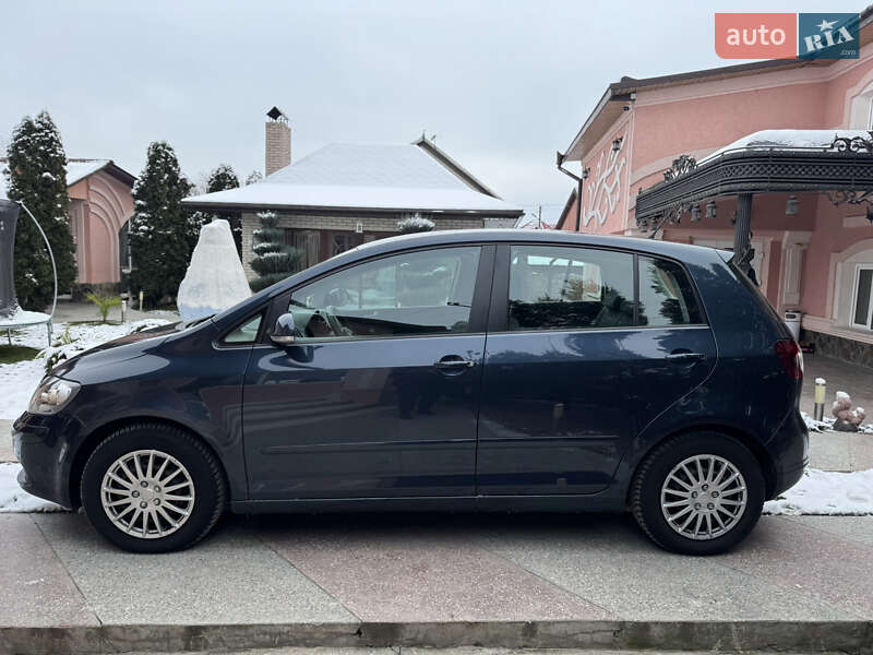 Хетчбек Volkswagen Golf Plus 2005 в Новоселиці
