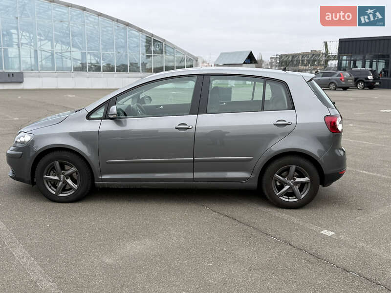 Хэтчбек Volkswagen Golf Plus 2005 в Киеве