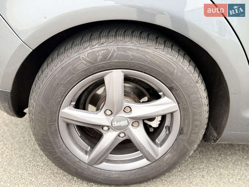 Хэтчбек Volkswagen Golf Plus 2005 в Киеве