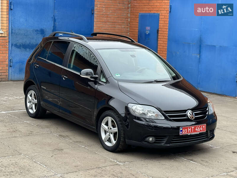 Хетчбек Volkswagen Golf Plus 2008 в Лубнах