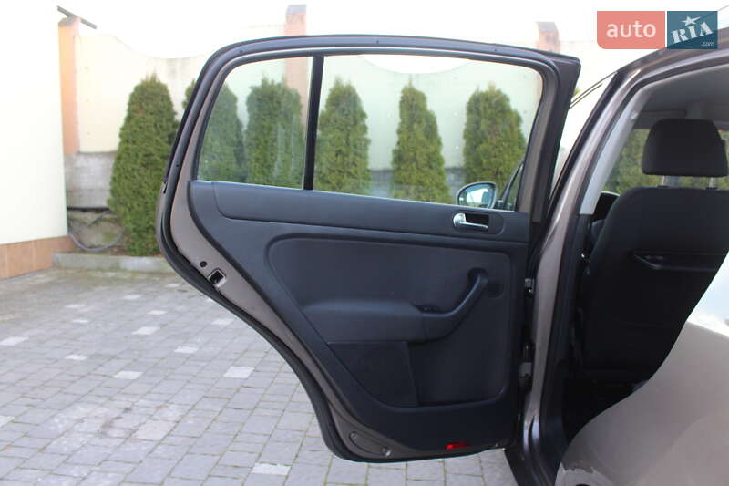 Хетчбек Volkswagen Golf Plus 2010 в Трускавці