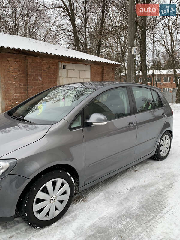 Хетчбек Volkswagen Golf Plus 2006 в Чернігові фото 3 Хетчбек Volkswagen Golf Plus 2006 в Чернігові