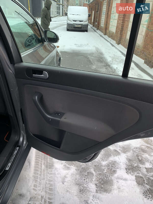 Хетчбек Volkswagen Golf Plus 2006 в Чернігові фото 19 Хетчбек Volkswagen Golf Plus 2006 в Чернігові