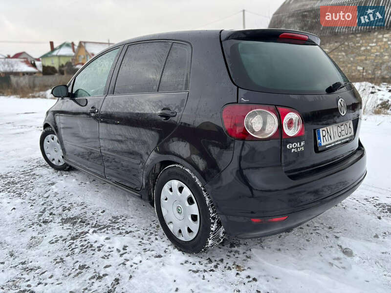 Хетчбек Volkswagen Golf Plus 2006 в Києві