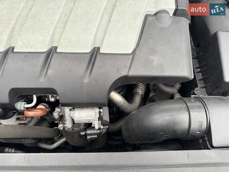 Хетчбек Volkswagen Golf Plus 2009 в Нововолинську