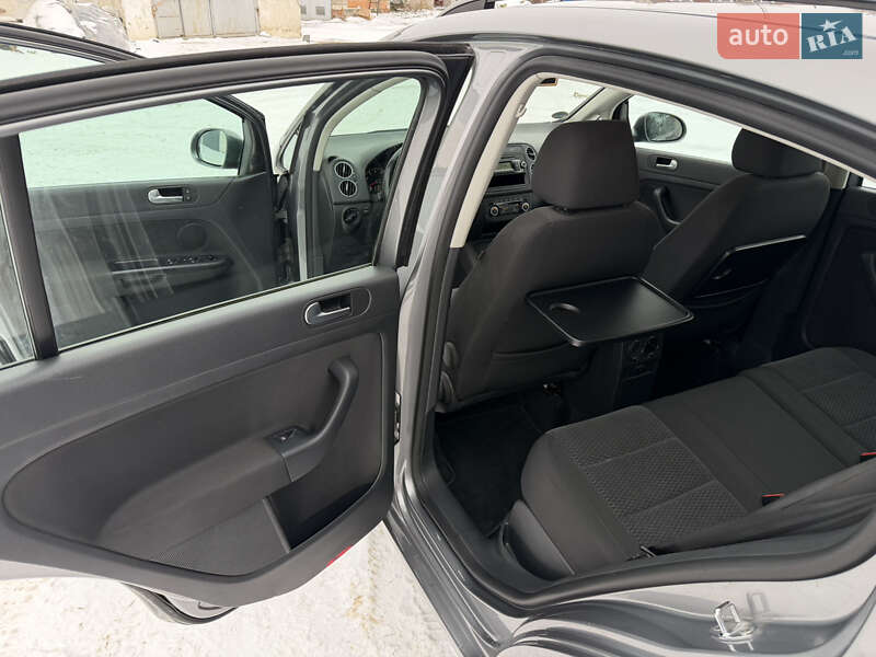 Хетчбек Volkswagen Golf Plus 2009 в Звягелі