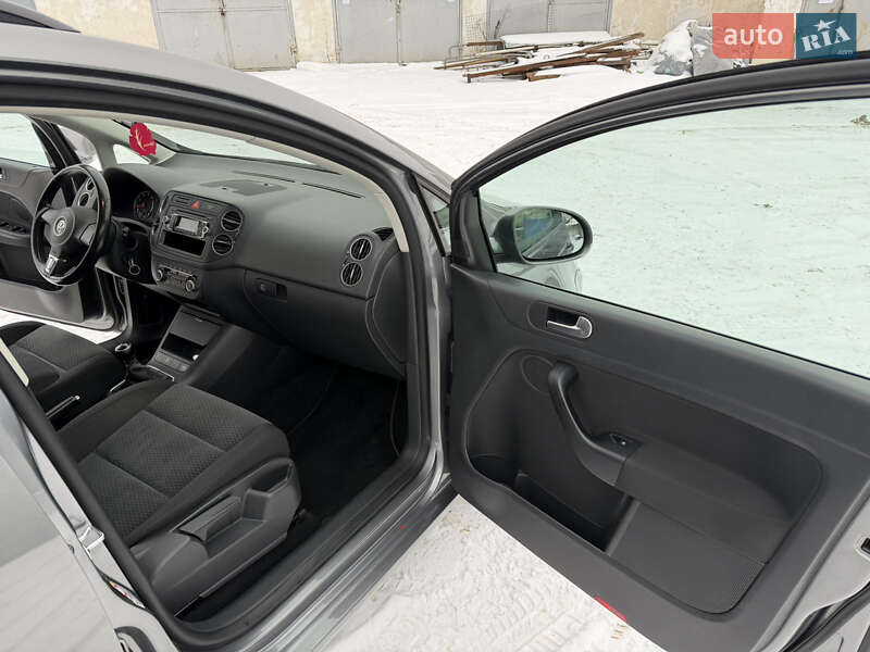 Хетчбек Volkswagen Golf Plus 2009 в Звягелі