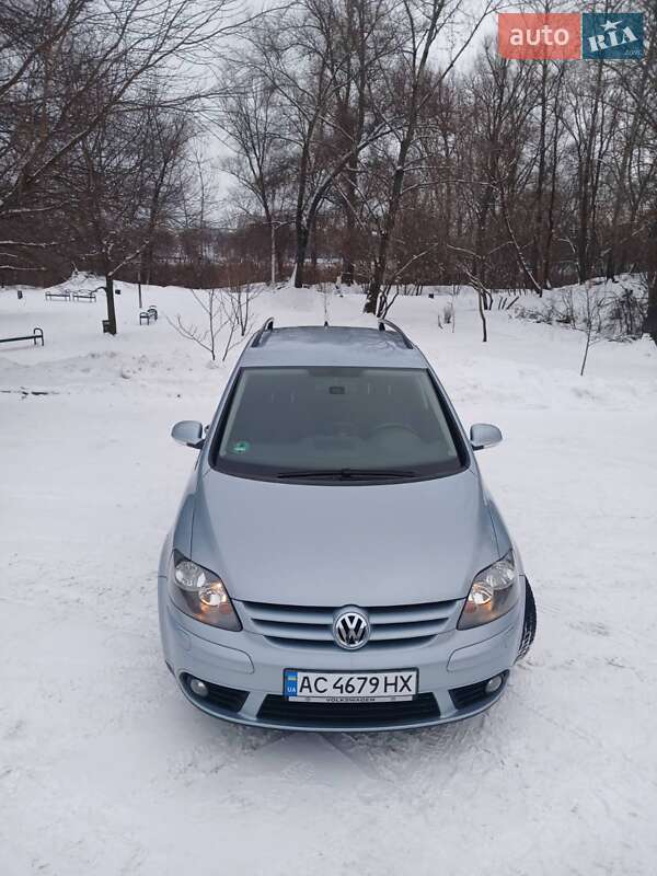 Хетчбек Volkswagen Golf Plus 2008 в Сумах