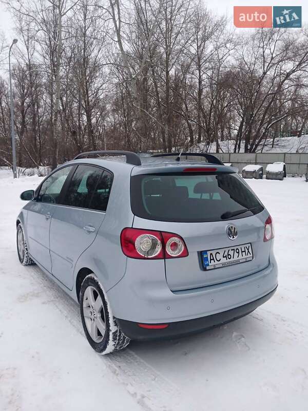 Хетчбек Volkswagen Golf Plus 2008 в Сумах