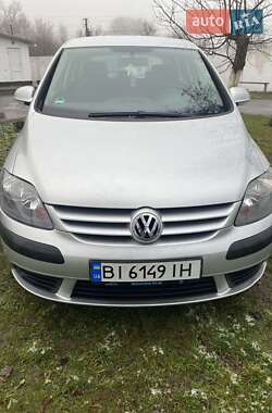 Хетчбек Volkswagen Golf Plus 2005 в Глобиному