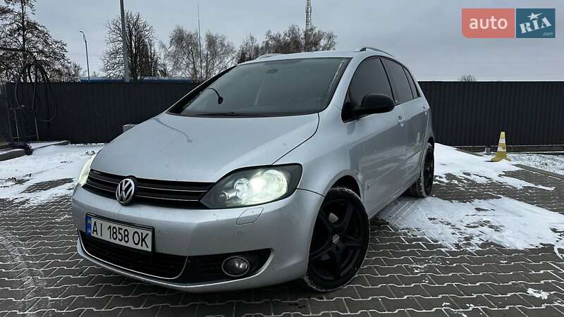 Хэтчбек Volkswagen Golf Plus 2012 в Киеве