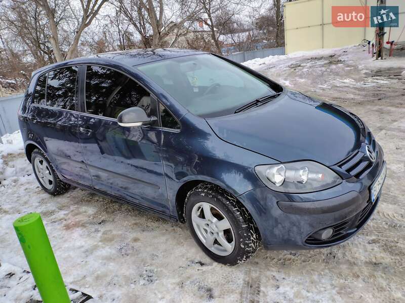 Хэтчбек Volkswagen Golf Plus 2008 в Лубнах