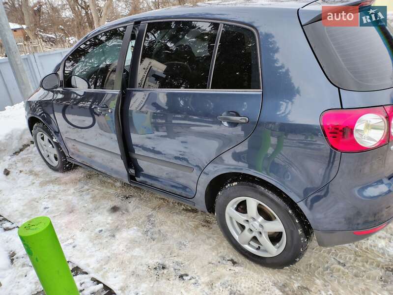 Хэтчбек Volkswagen Golf Plus 2008 в Лубнах