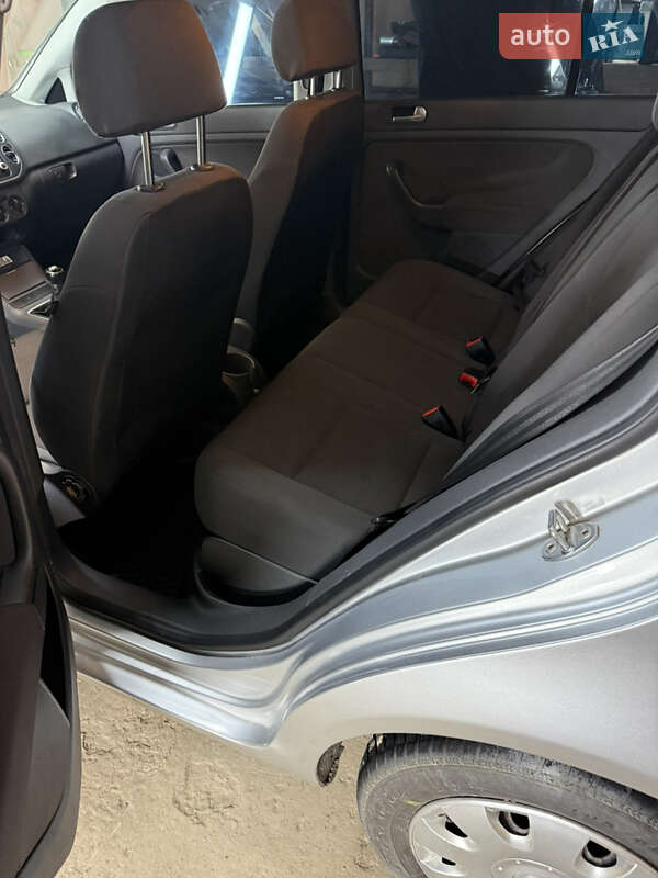 Хэтчбек Volkswagen Golf Plus 2005 в Полтаве фото 11 Хэтчбек Volkswagen Golf Plus 2005 в Полтаве