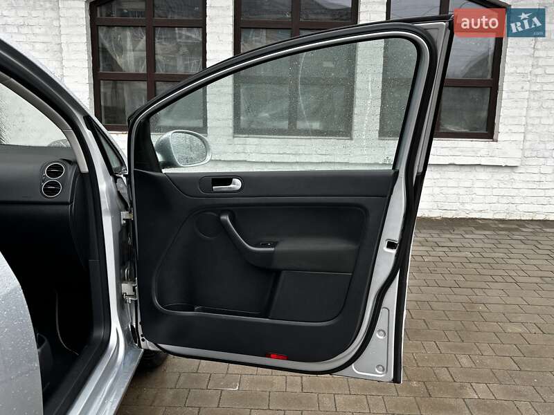 Хетчбек Volkswagen Golf Plus 2010 в Красилові