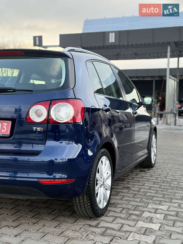 Хэтчбек Volkswagen Golf Plus 2009 в Владимире фото 39 Хэтчбек Volkswagen Golf Plus 2009 в Владимире