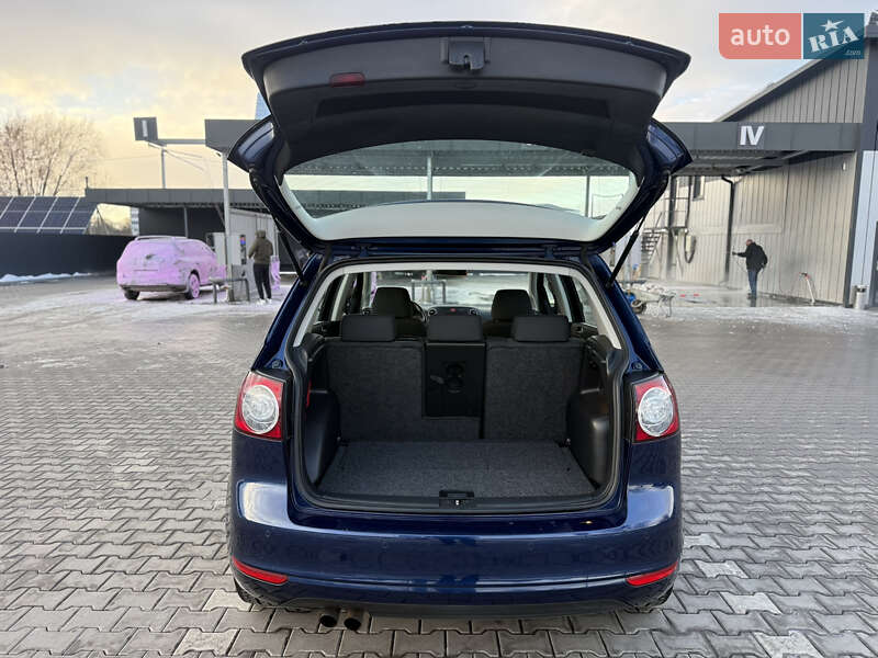 Хэтчбек Volkswagen Golf Plus 2009 в Владимире фото 123 Хэтчбек Volkswagen Golf Plus 2009 в Владимире