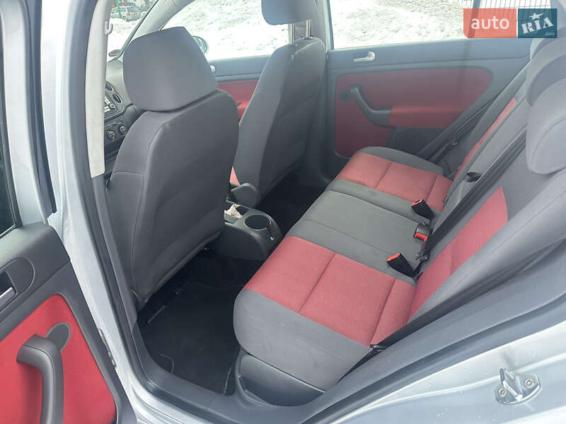 Хетчбек Volkswagen Golf Plus 2007 в Рівному