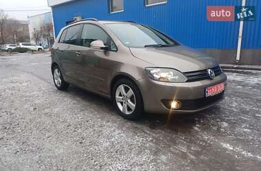 Хэтчбек Volkswagen Golf Plus 2011 в Каменском