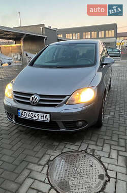 Хэтчбек Volkswagen Golf Plus 2007 в Ужгороде