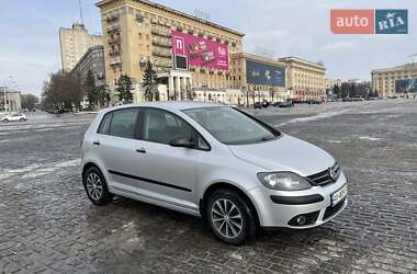Хэтчбек Volkswagen Golf Plus 2008 в Харькове