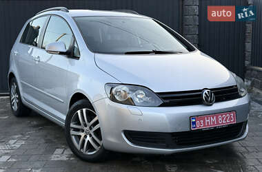 Хэтчбек Volkswagen Golf Plus 2010 в Ровно