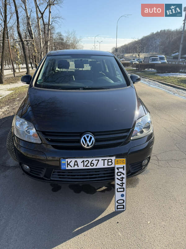 Хэтчбек Volkswagen Golf Plus 2006 в Киеве