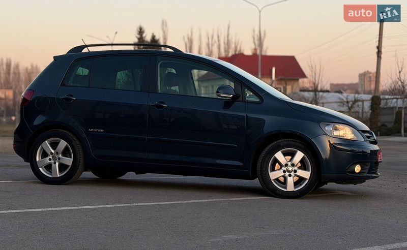 Хэтчбек Volkswagen Golf Plus 2008 в Запорожье