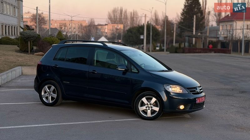Хэтчбек Volkswagen Golf Plus 2008 в Запорожье