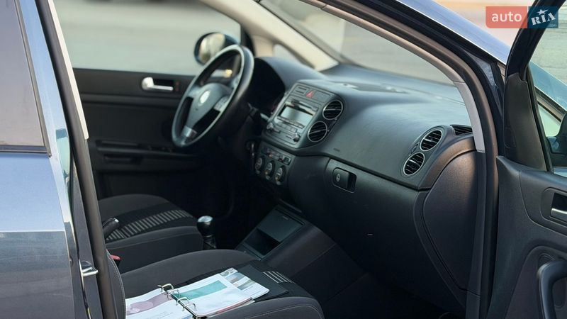 Хэтчбек Volkswagen Golf Plus 2008 в Запорожье