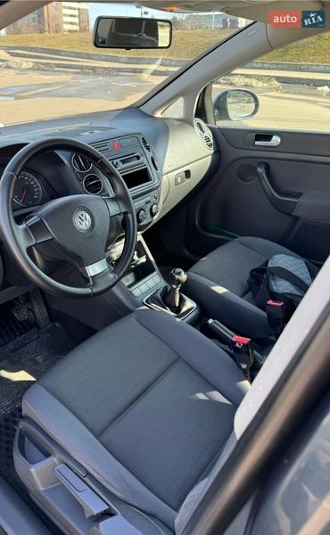 Хэтчбек Volkswagen Golf Plus 2007 в Киеве