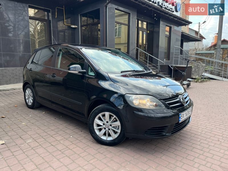 Хэтчбек Volkswagen Golf Plus 2005 в Могилев-Подольске