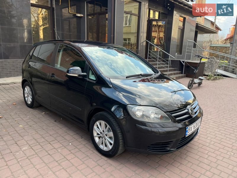 Хэтчбек Volkswagen Golf Plus 2005 в Могилев-Подольске