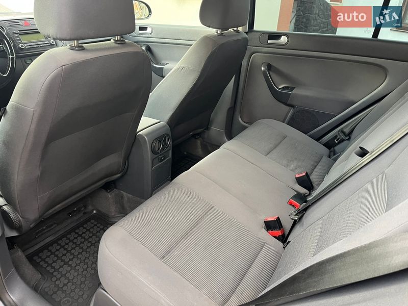 Хэтчбек Volkswagen Golf Plus 2005 в Могилев-Подольске