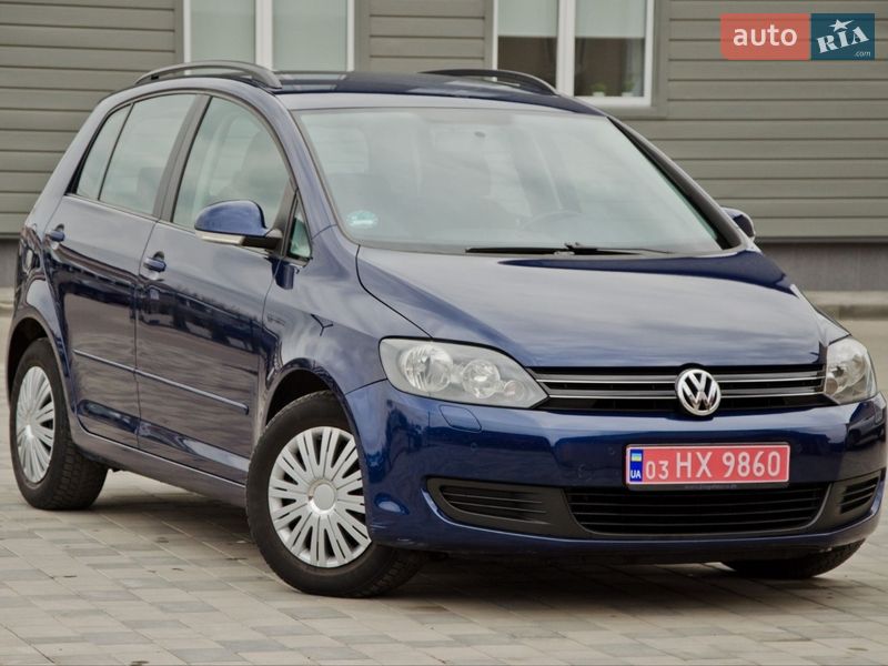 Хэтчбек Volkswagen Golf Plus 2010 в Сарнах